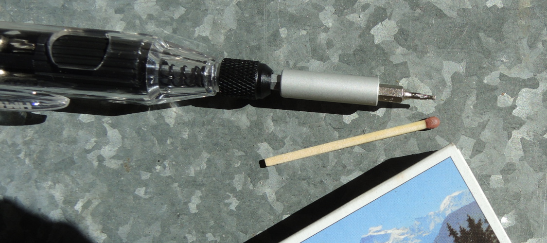 Miniscule screwdriver
